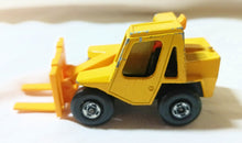 Load image into Gallery viewer, Lesney Matchbox 48 Sambron Jacklift Superfast England 1977 - TulipStuff
