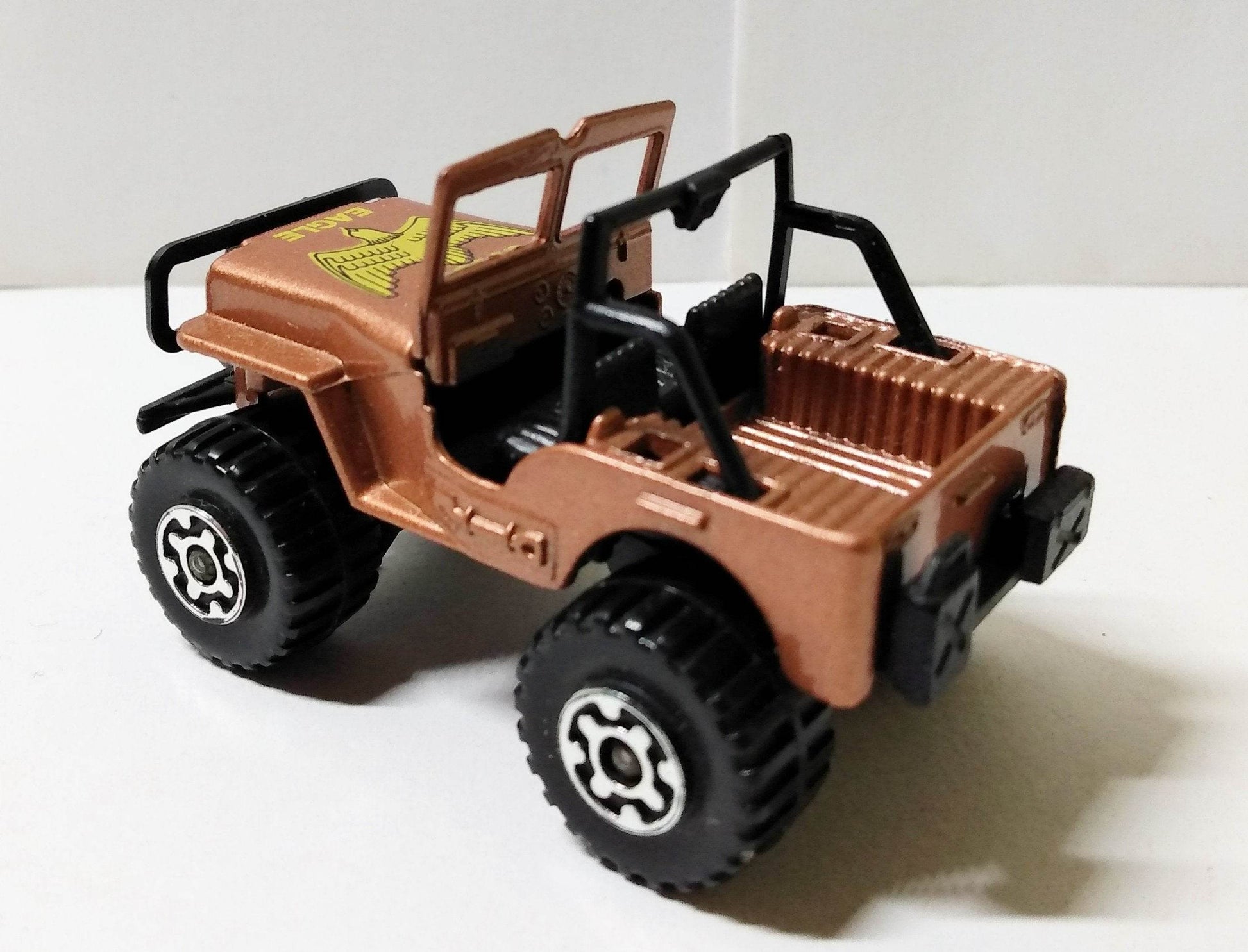 Lesney Matchbox no. 5 4x4 Jeep Off-Road Golden Eagle England 1981 - TulipStuff