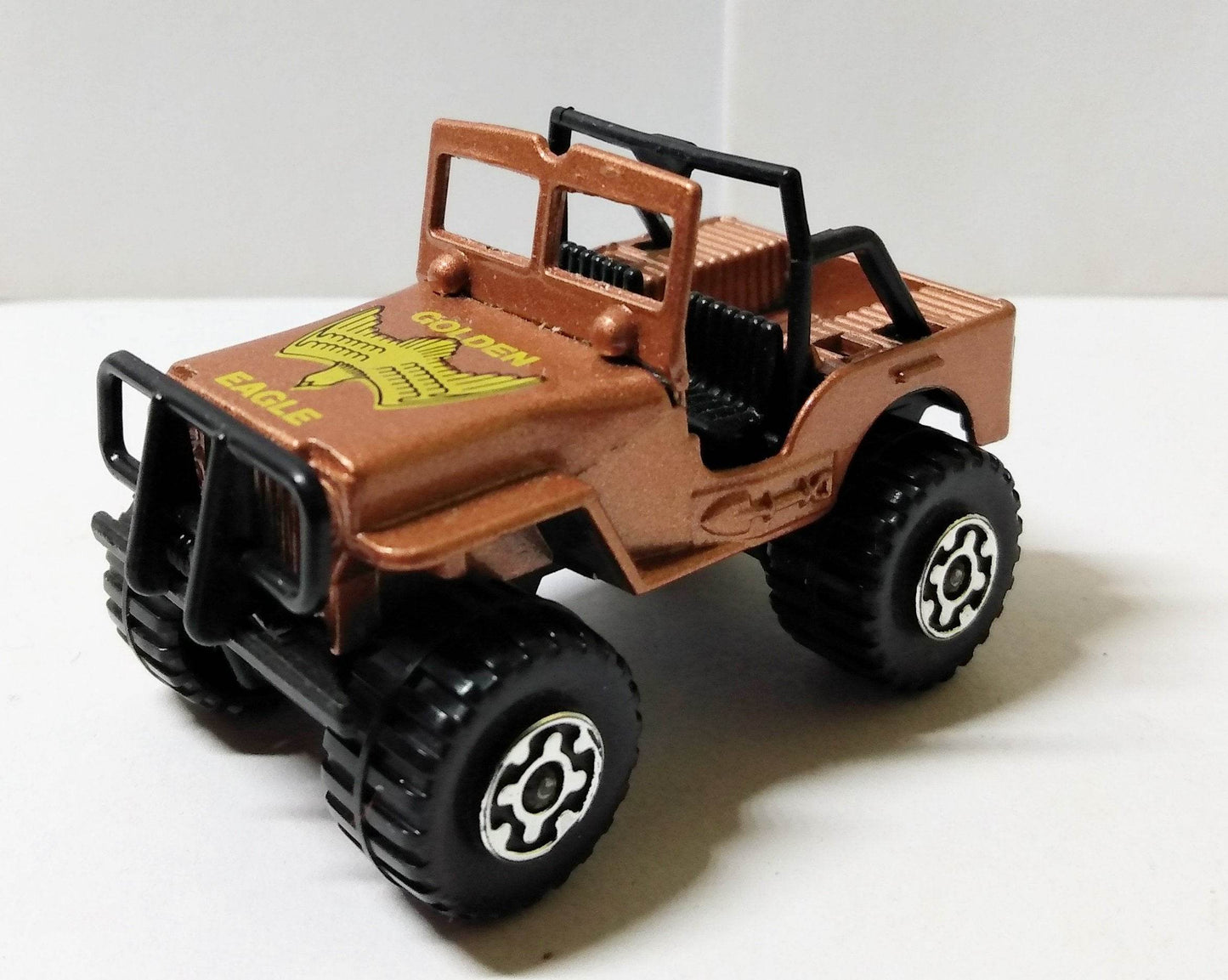 Lesney Matchbox no. 5 4x4 Jeep Off-Road Golden Eagle England 1981 - TulipStuff