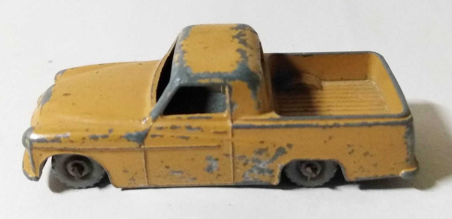 Lesney Matchbox 50 Commer Pickup Truck Mk VIII England 1958 - TulipStuff