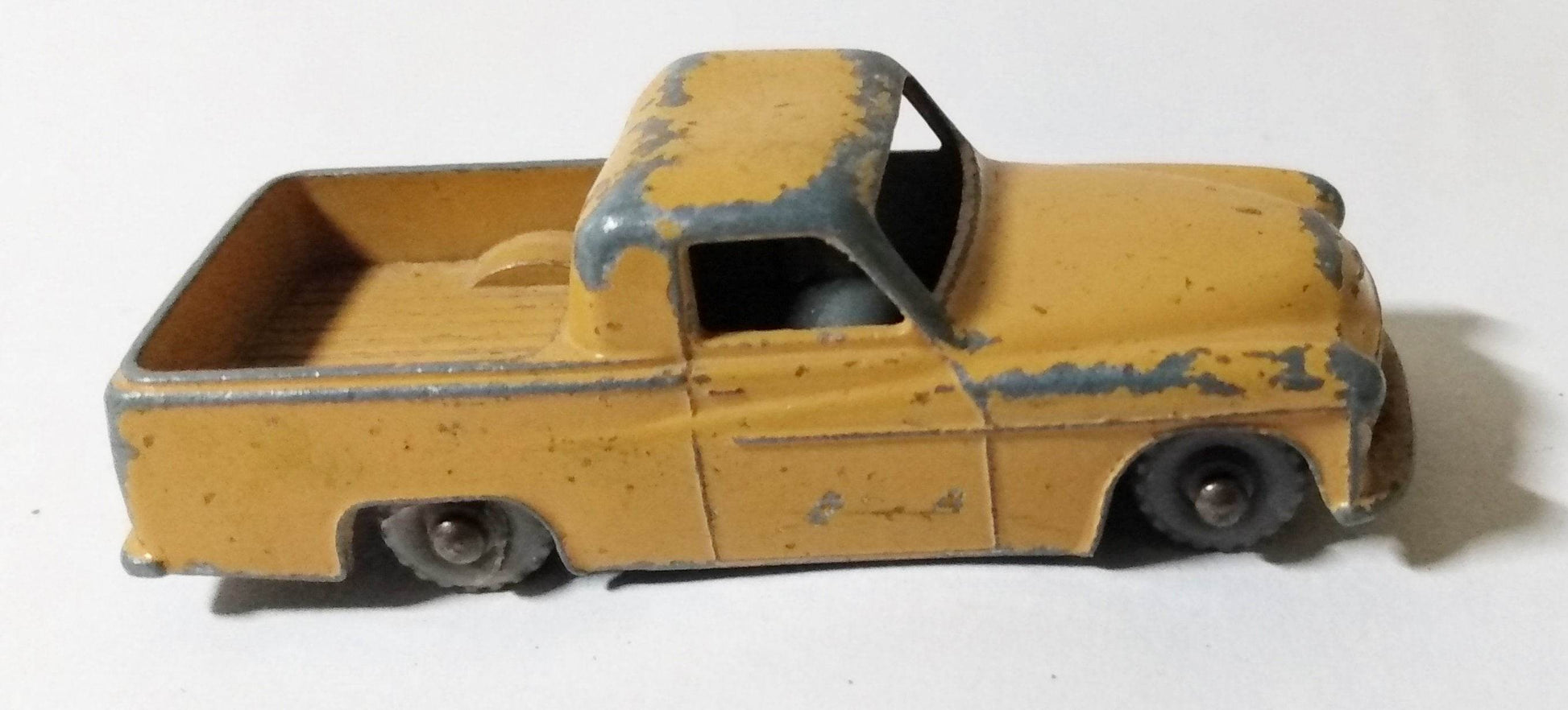 Lesney Matchbox 50 Commer Pickup Truck Mk VIII England 1958 - TulipStuff