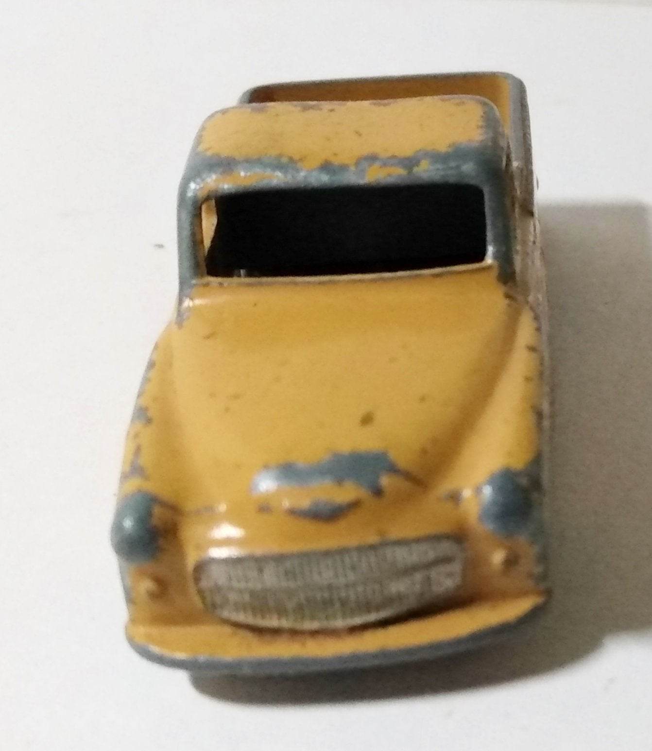 Lesney Matchbox 50 Commer Pickup Truck Mk VIII England 1958 - TulipStuff