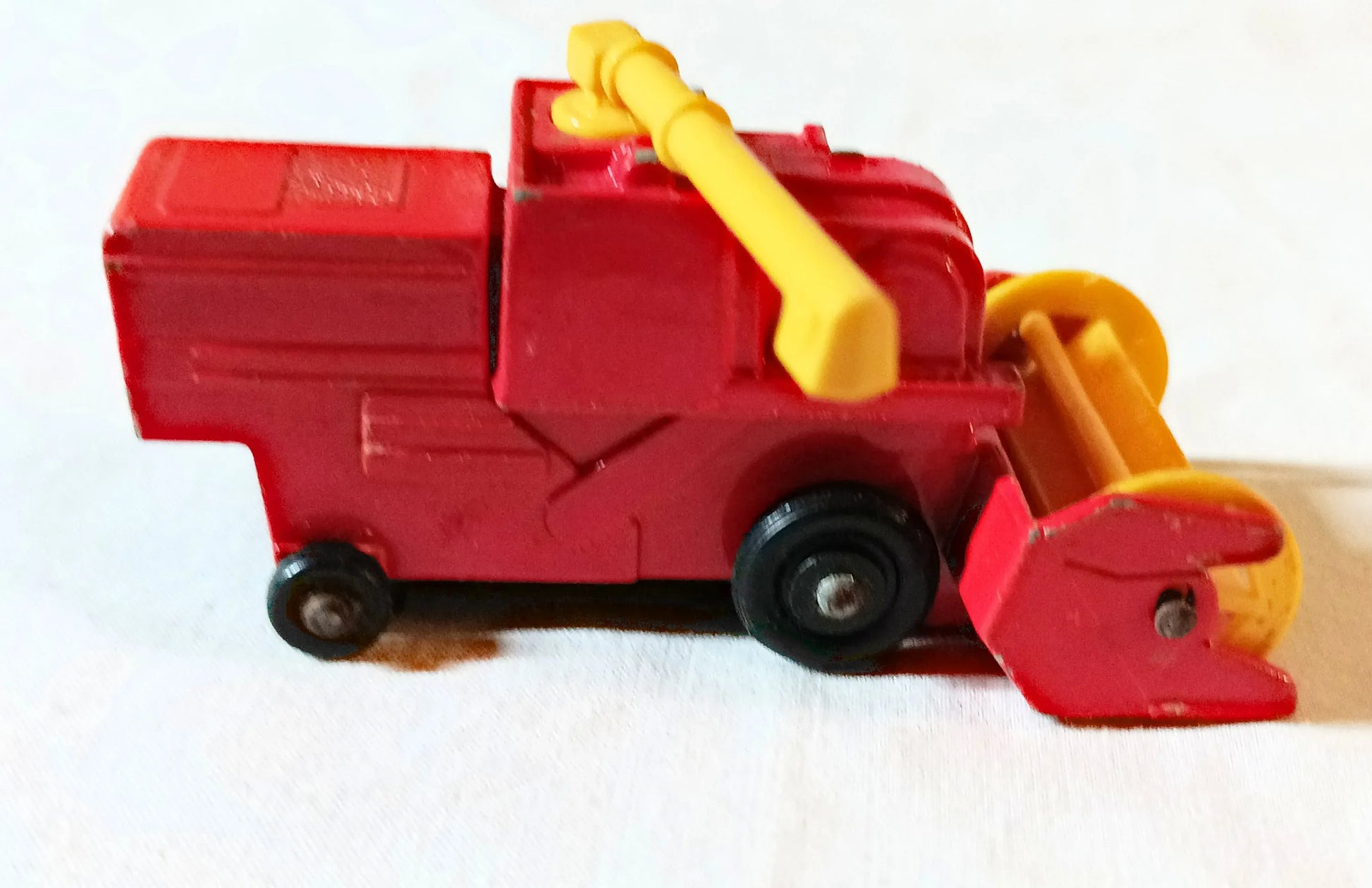 Lesney Matchbox 51 Combine Harvester Farm Toy England 1978 - TulipStuff