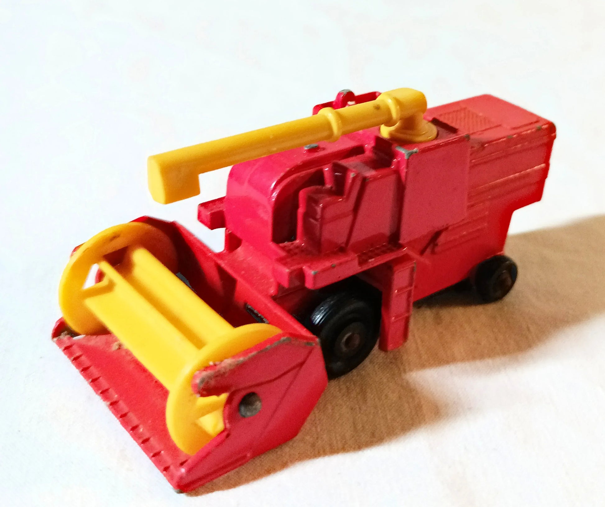 Lesney Matchbox 51 Combine Harvester Farm Toy England 1978 - TulipStuff