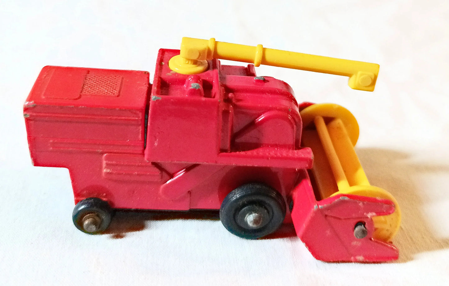 Lesney Matchbox 51 Combine Harvester Farm Toy England 1978 - TulipStuff