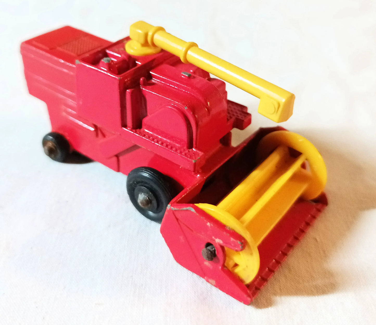 Lesney Matchbox 51 Combine Harvester Farm Toy England 1978 - TulipStuff