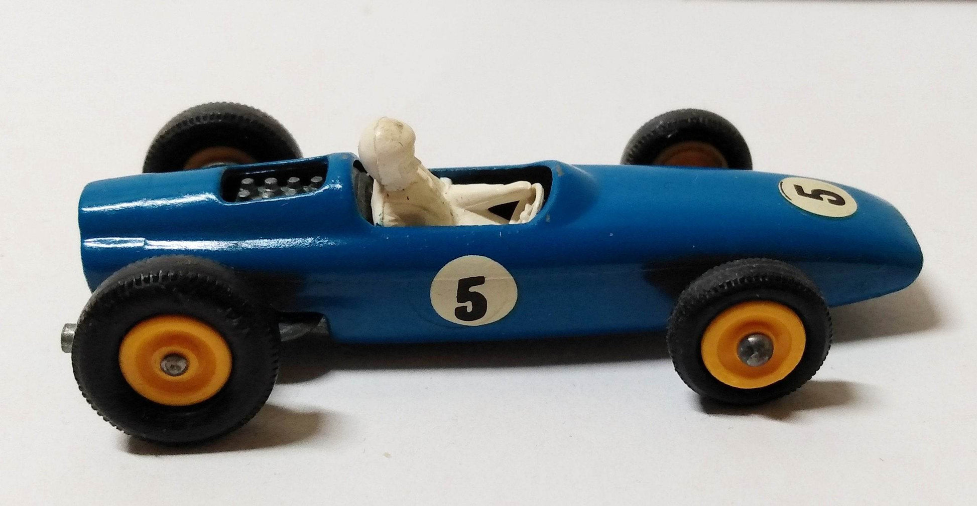Lesney Matchbox 52 BRM P261 Racing Car Formula One England 1965 - TulipStuff