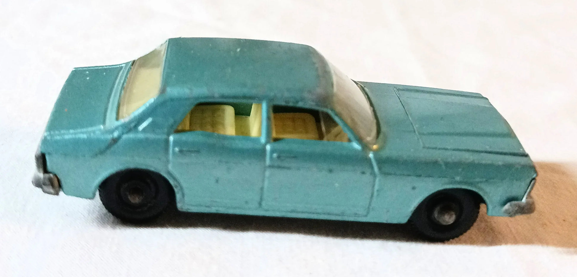 Lesney Matchbox 53 Ford Zodiac Mk.IV Sedan Diecast Toy England 1968 - TulipStuff