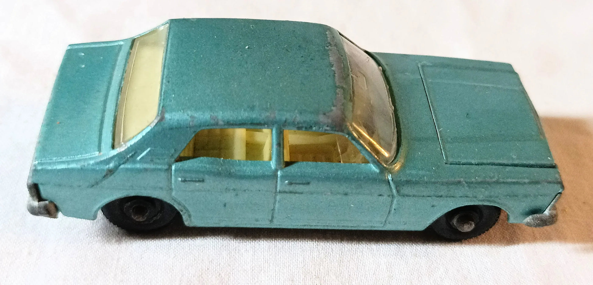 Lesney Matchbox 53 Ford Zodiac Mk.IV Sedan Diecast Toy England 1968 - TulipStuff