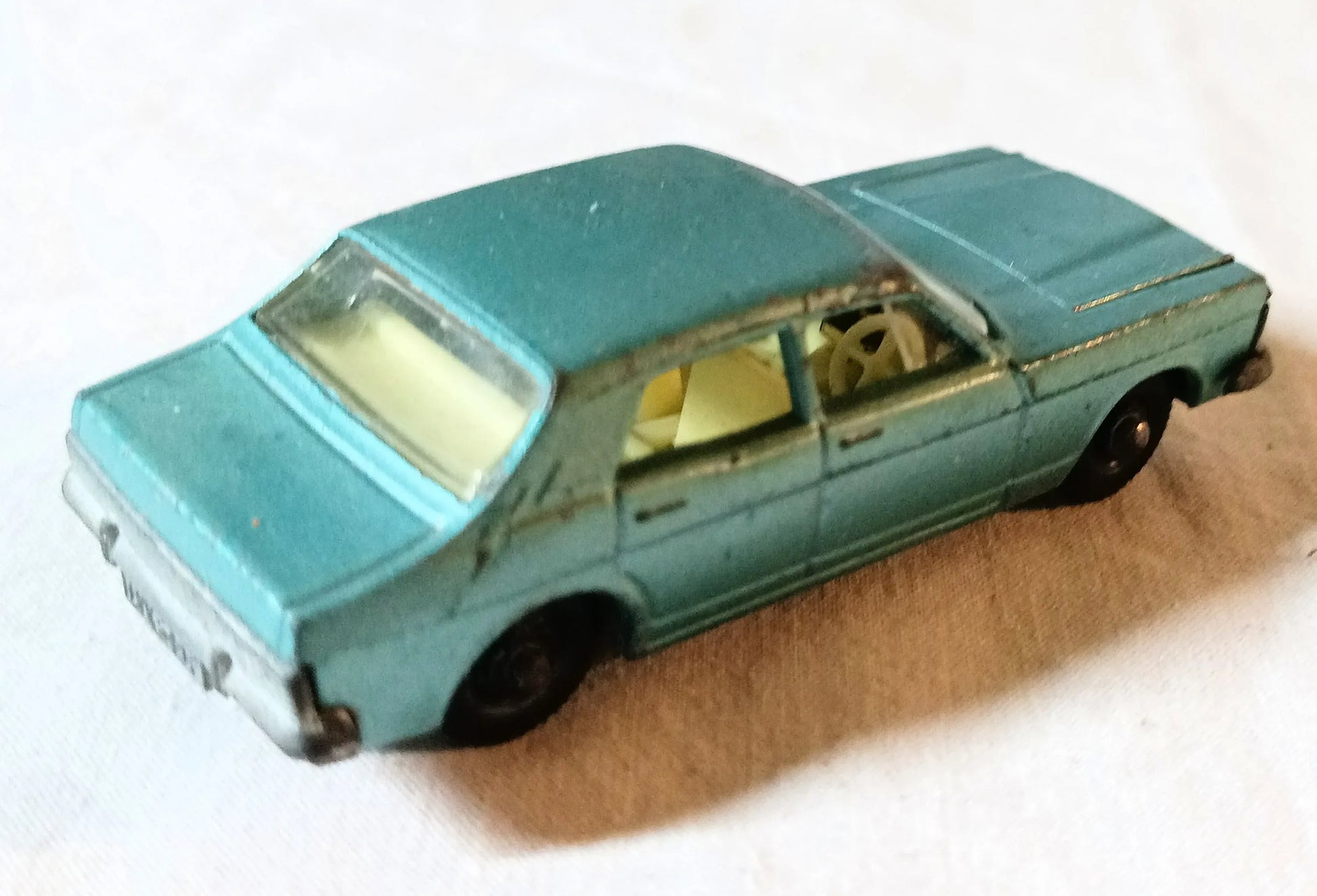 Lesney Matchbox 53 Ford Zodiac Mk.IV Sedan Diecast Toy England 1968 - TulipStuff