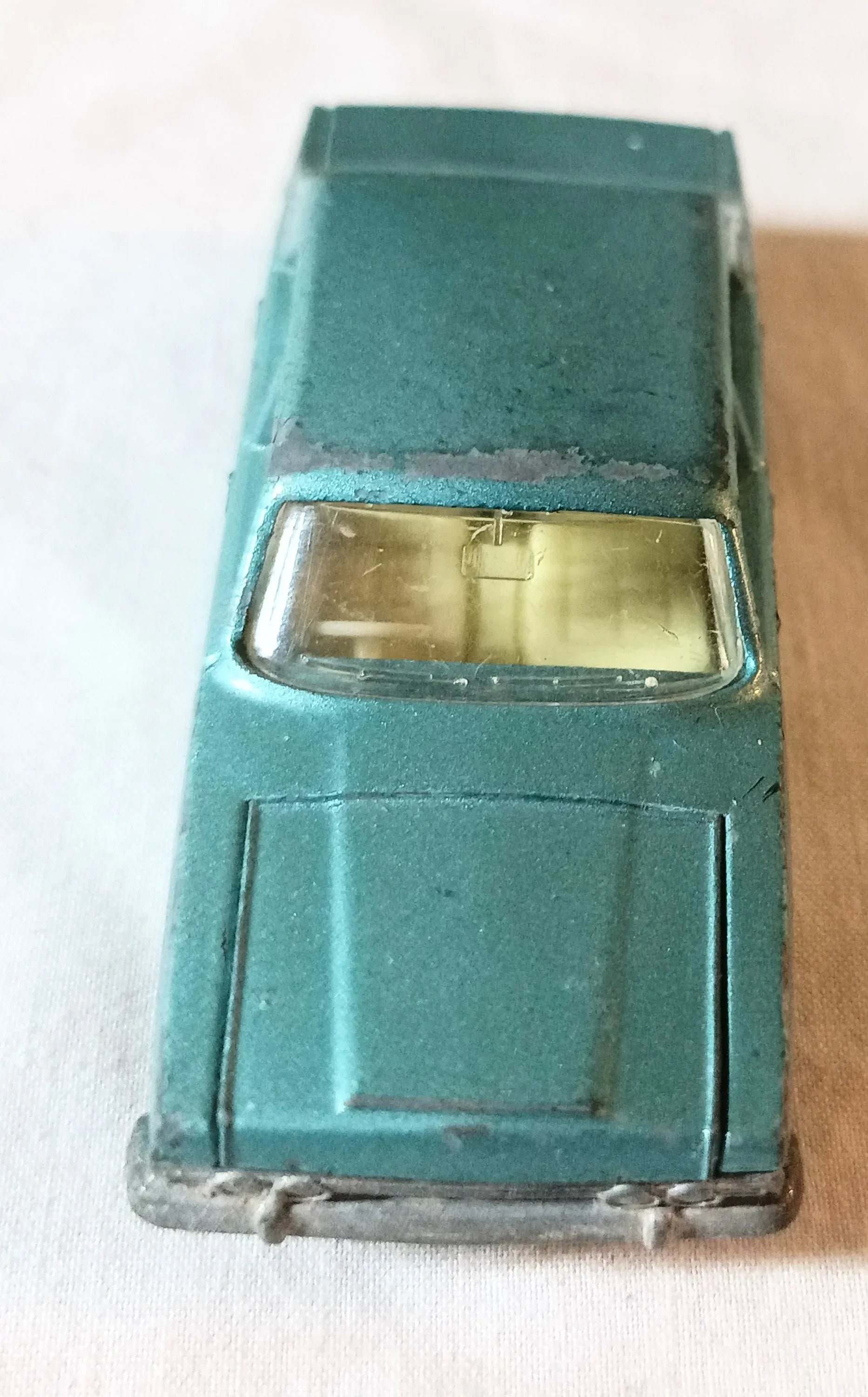 Lesney Matchbox 53 Ford Zodiac Mk.IV Sedan Diecast Toy England 1968 - TulipStuff