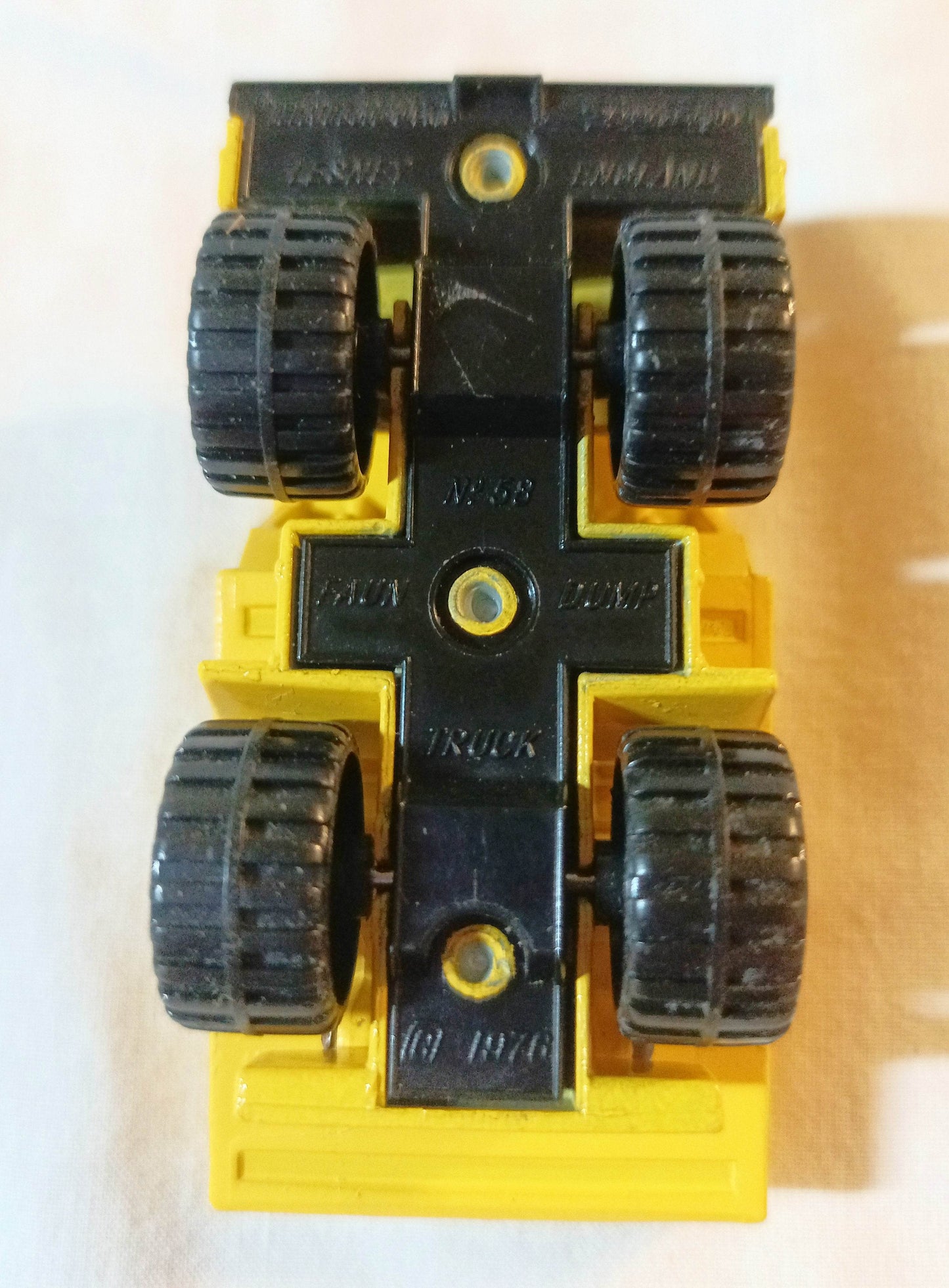 Lesney Matchbox 58 Faun Dump Truck Superfast England 1976 - TulipStuff