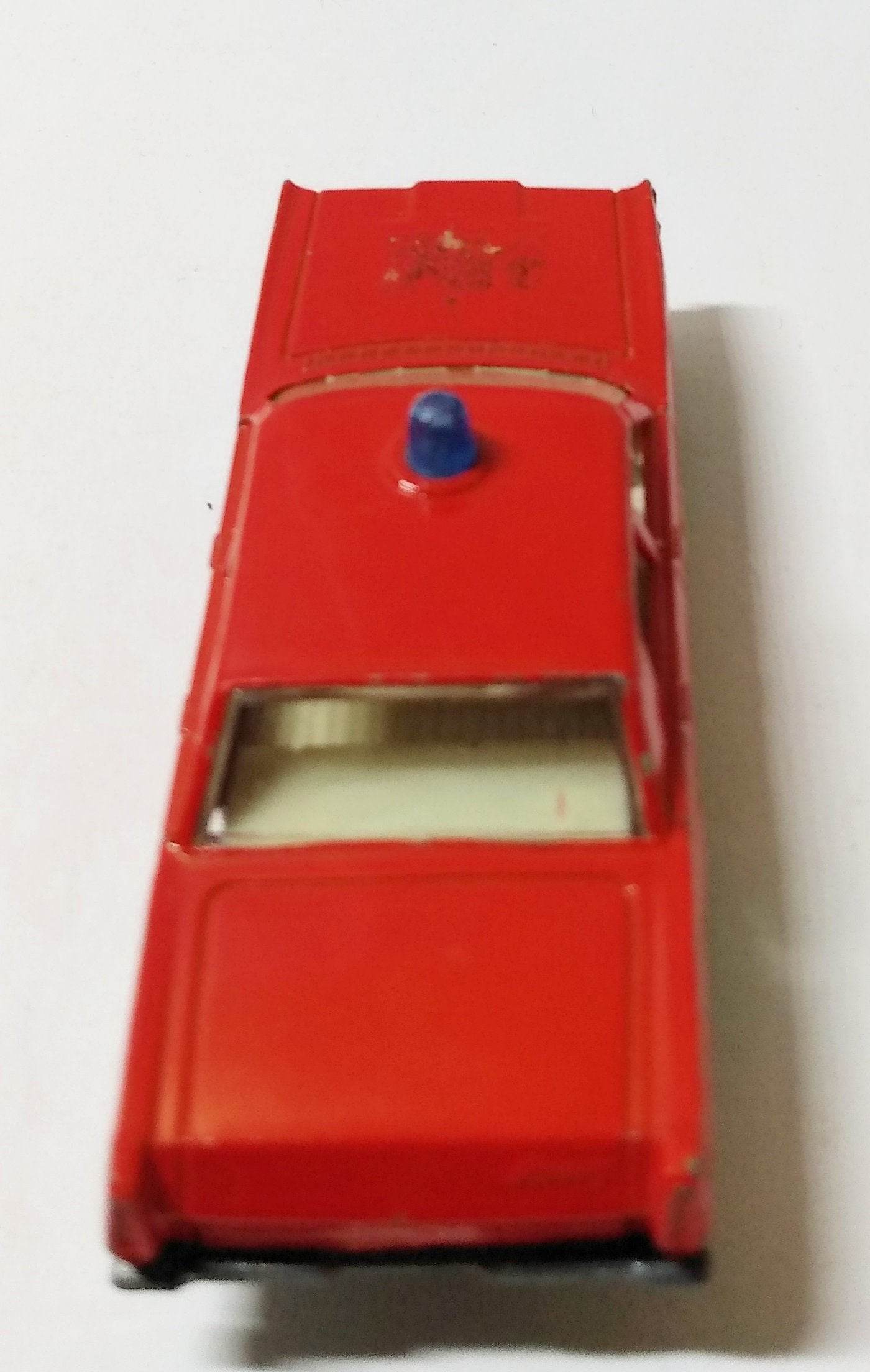 Lesney Matchbox 59 Mercury Parklane Fire Chief Car Superfast 1971 - TulipStuff