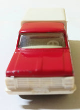 Load image into Gallery viewer, Lesney Matchbox 6 Ford Pick-up Truck England 1968 White Grille - TulipStuff
