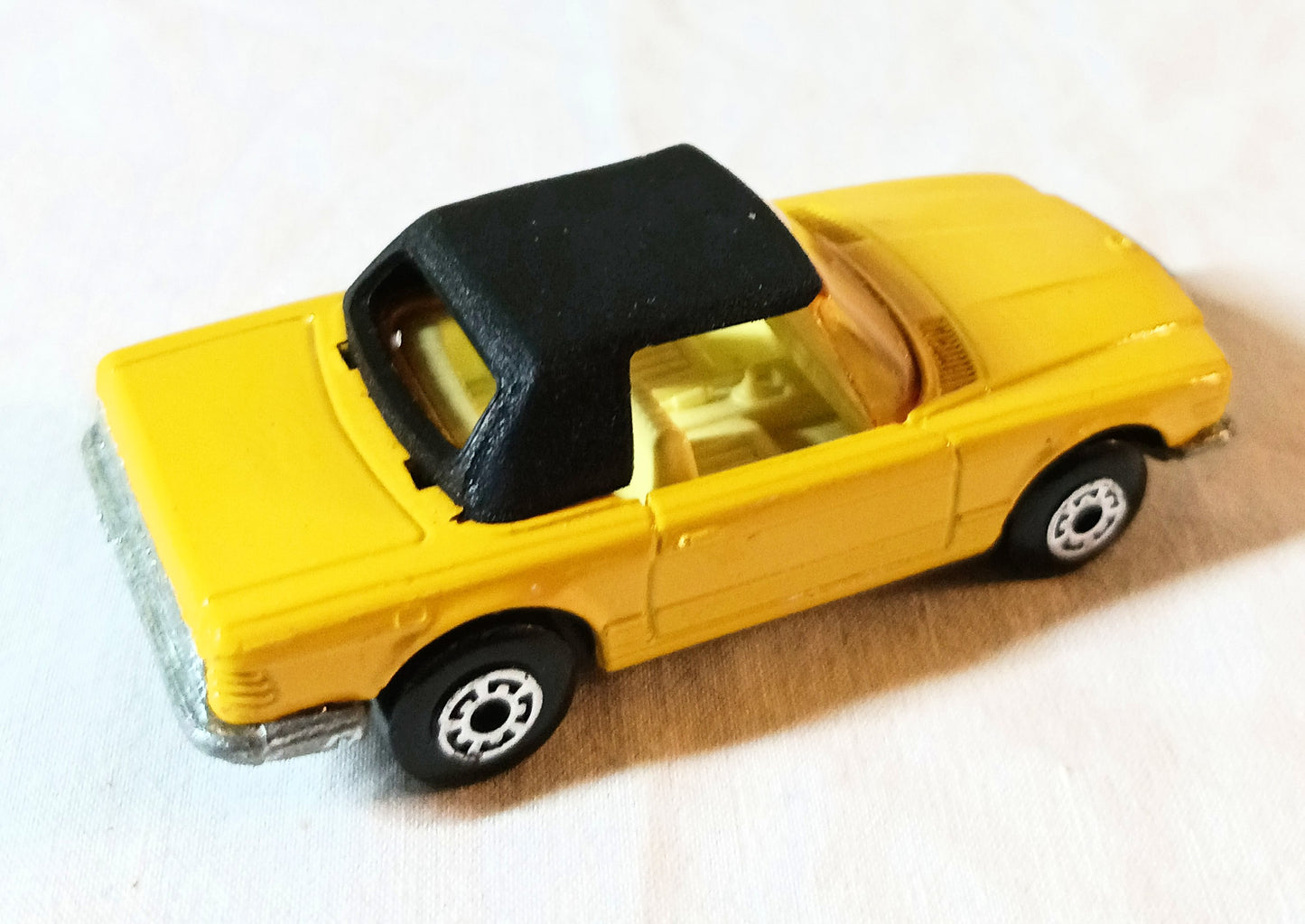 Lesney Matchbox No 6 Mercedes 350SL Superfast England 1973 Yellow - TulipStuff