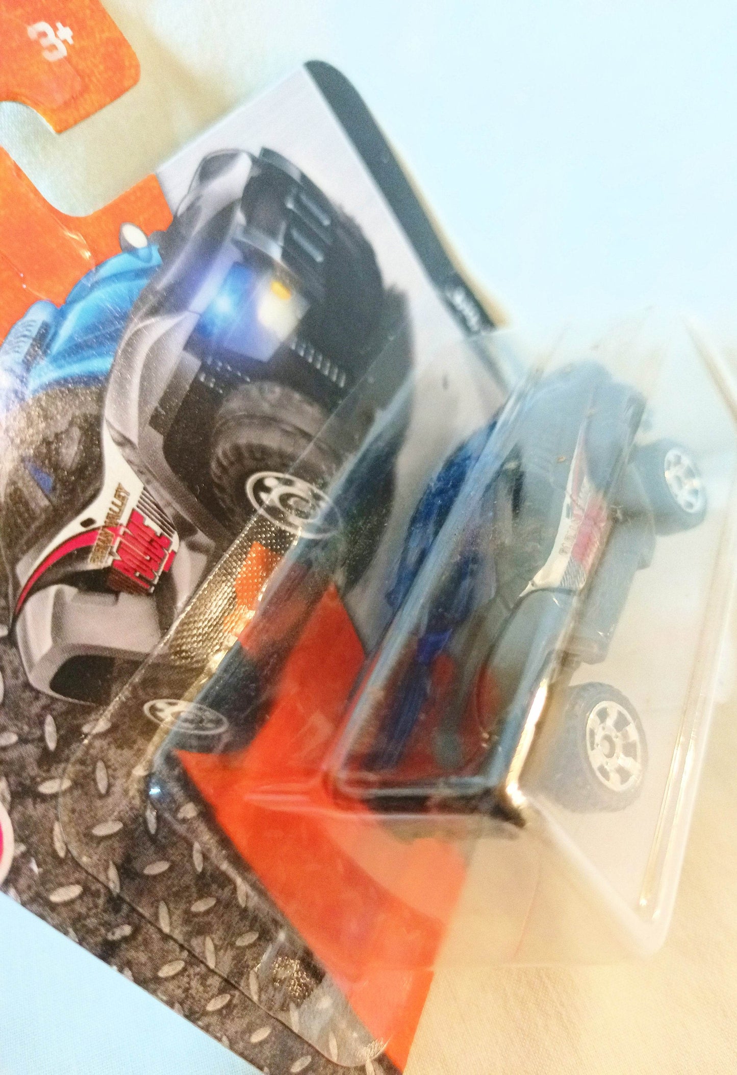 Matchbox #60 Crime Crusher 4x4 Heroic Rescue 2015 Short Card - TulipStuff