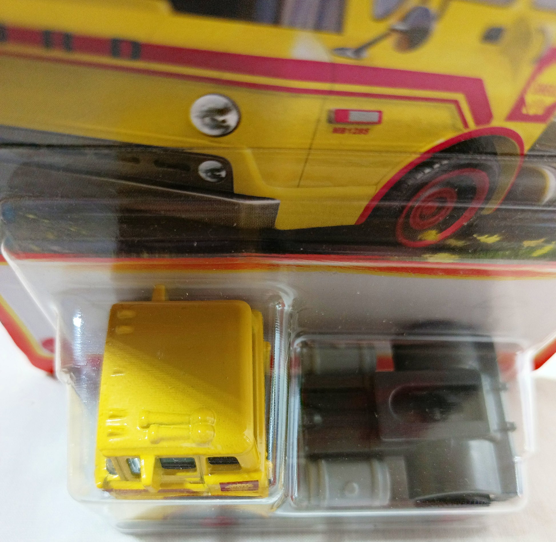 Matchbox #63 1965 Ford C900 Truck Cab Shell Oil MBX Highway - TulipStuff