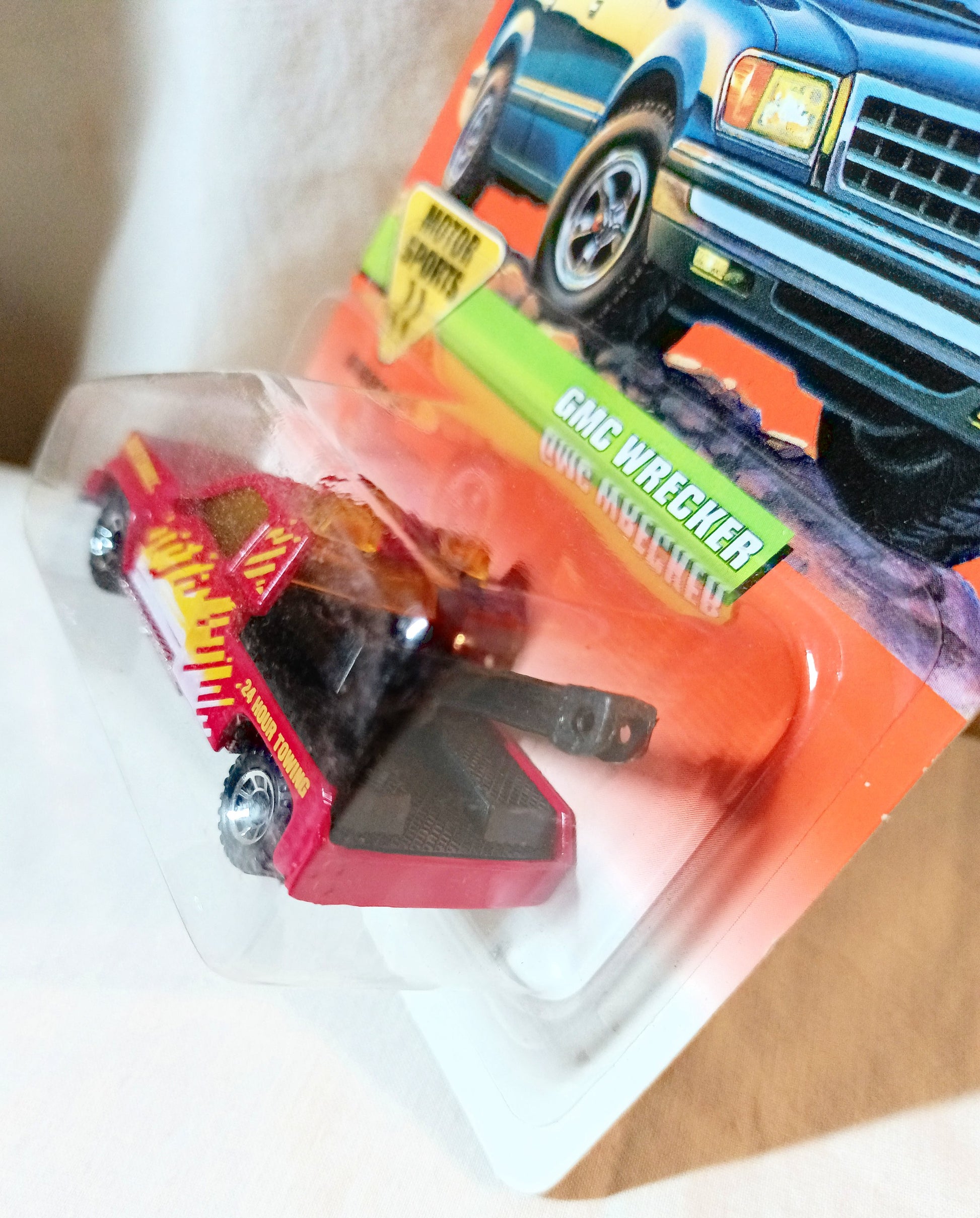 Matchbox 63 GMC Wrecker Tow Truck Motor Sports Series 1998 - TulipStuff