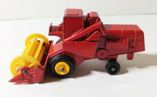 Lesney Matchbox 65 Claas Combine Harvester Farm Toy England 1967 - TulipStuff