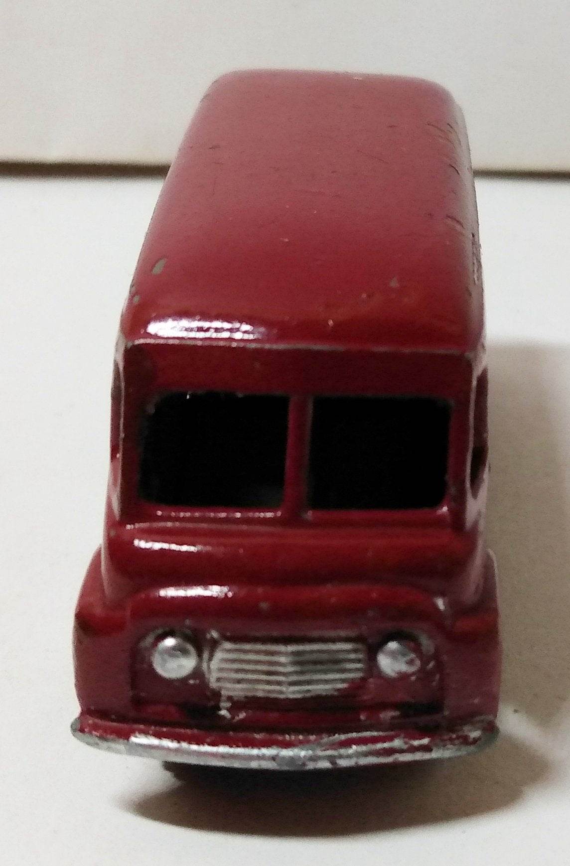 Lesney Matchbox 69 Nestle Delivery Van Commer 30 CWT England 1959 - TulipStuff