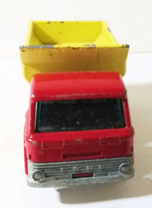 Lesney Matchbox 70 Ford Grit Spreading Truck England 1966 - TulipStuff