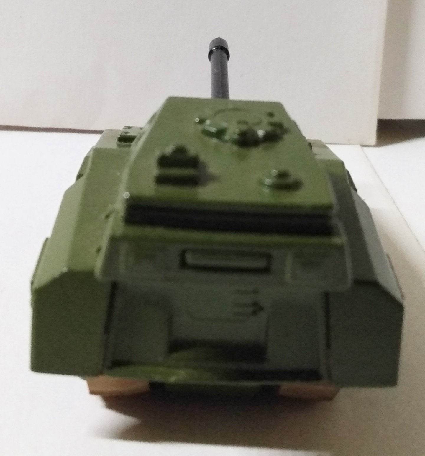 Lesney Matchbox 70 Self Propelled Gun Army Tank England 1976 - TulipStuff