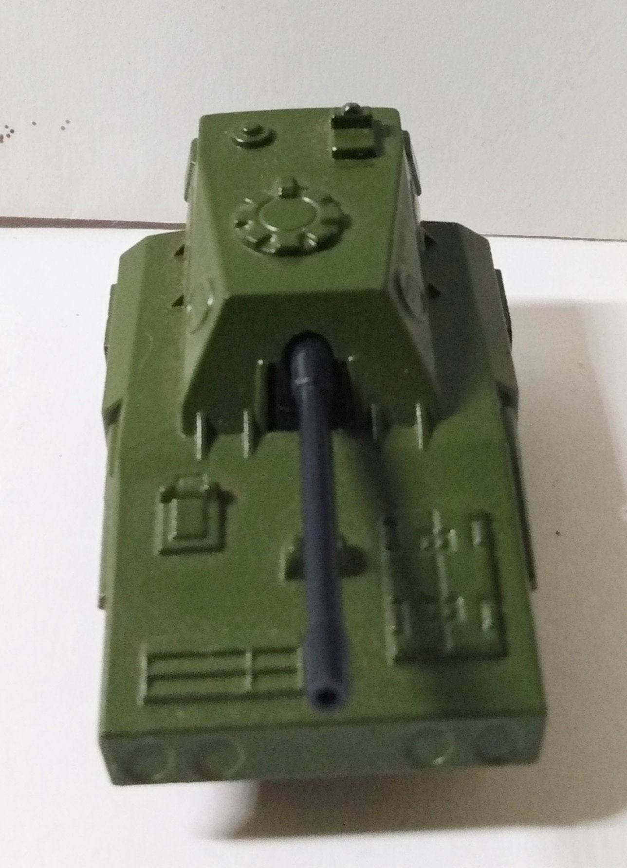Lesney Matchbox 70 Self Propelled Gun Army Tank England 1976 - TulipStuff