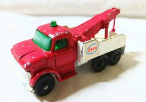 Lesney Matchbox 71 Ford Heavy Wreck Truck Esso England 1968 - TulipStuff