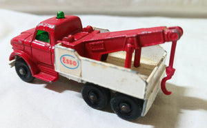 Lesney Matchbox 71 Ford Heavy Wreck Truck Esso England 1968 - TulipStuff