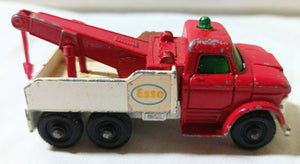 Lesney Matchbox 71 Ford Heavy Wreck Truck Esso England 1968 - TulipStuff