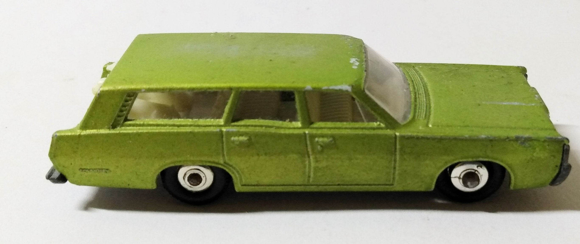 Lesney Matchbox no. 73 1968 Mercury Commuter Station Wagon England - TulipStuff