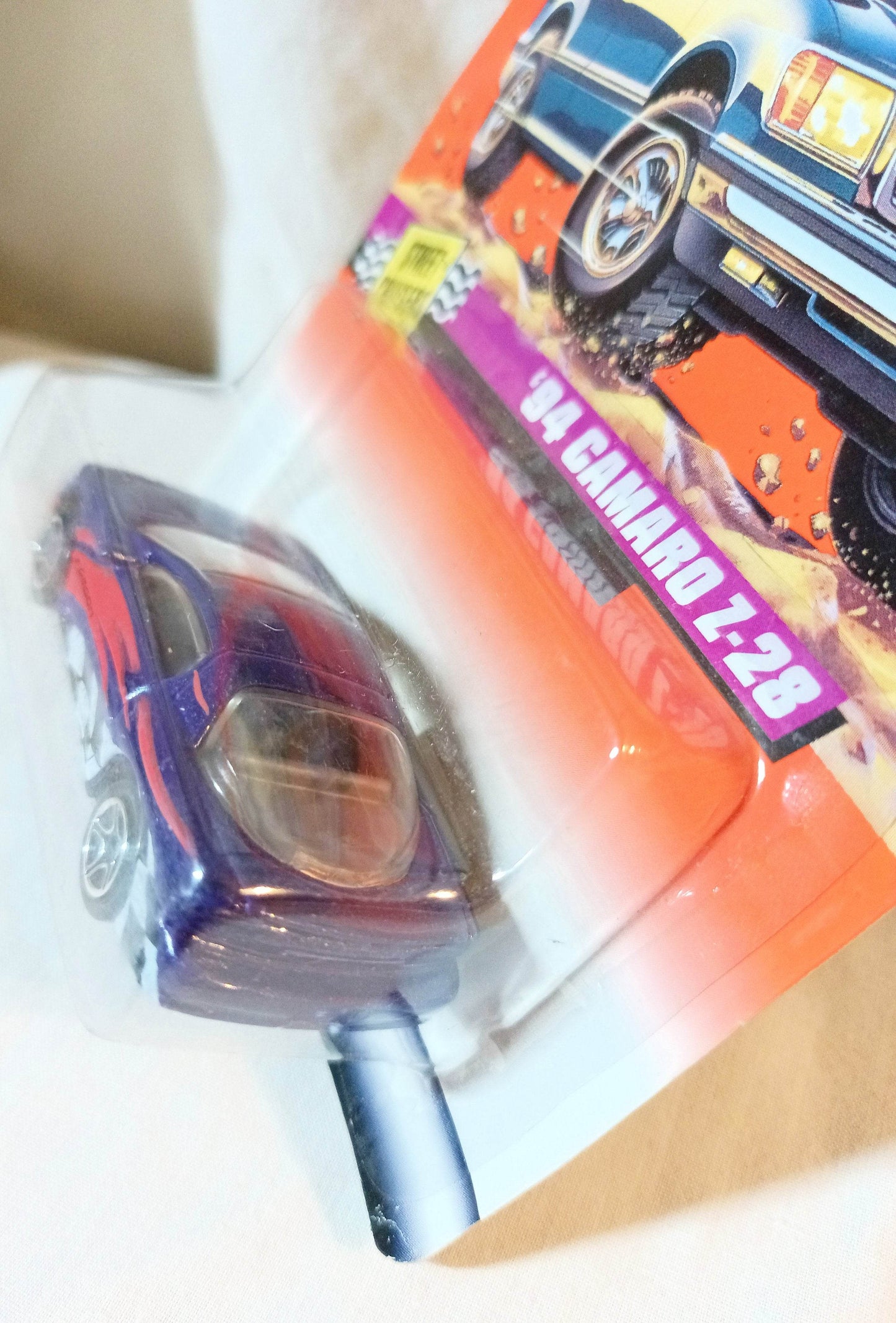 Matchbox #75 Chevrolet '94 Camaro Z-28 Street Cruisers 1998 - TulipStuff