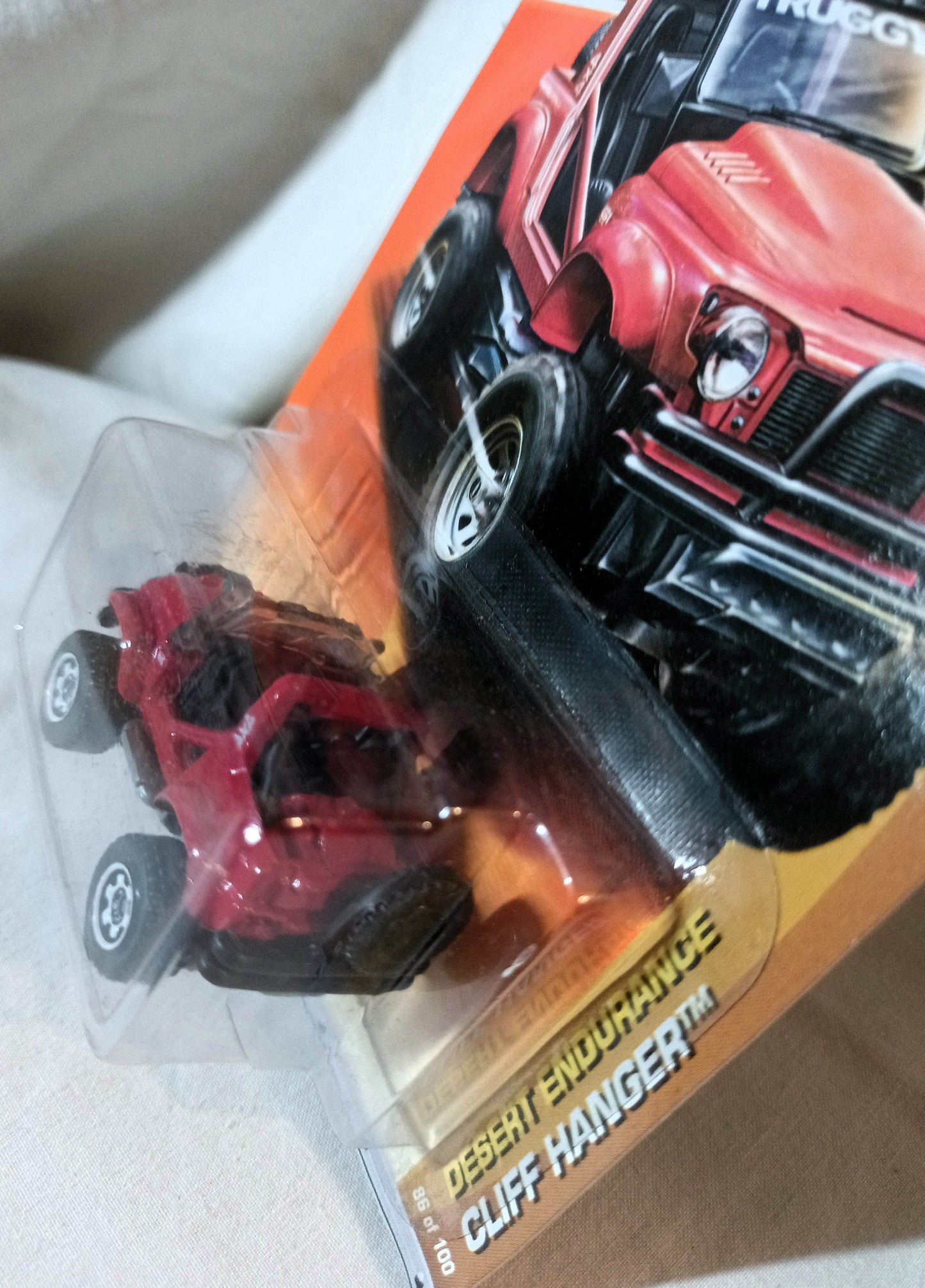 Matchbox #86 Cliff Hanger 4X4 Truggy Desert Endurance 2011 - TulipStuff