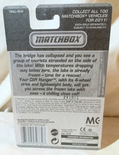 Load image into Gallery viewer, Matchbox #86 Cliff Hanger 4X4 Truggy Desert Endurance 2011 - TulipStuff
