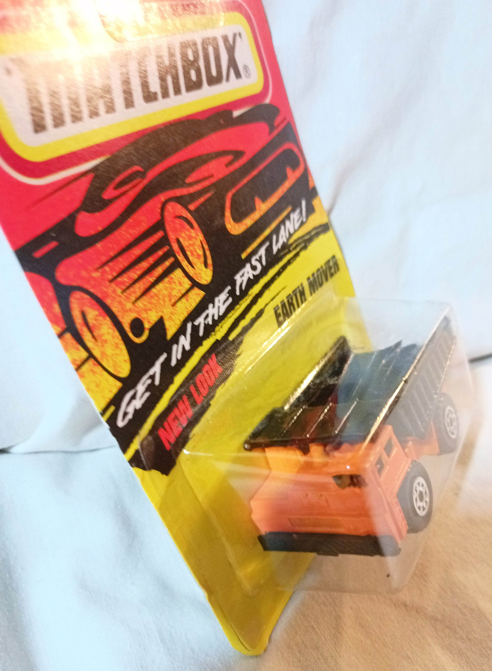 Matchbox #9 Earth Mover Faun Dump Truck Superfast 1996 - TulipStuff