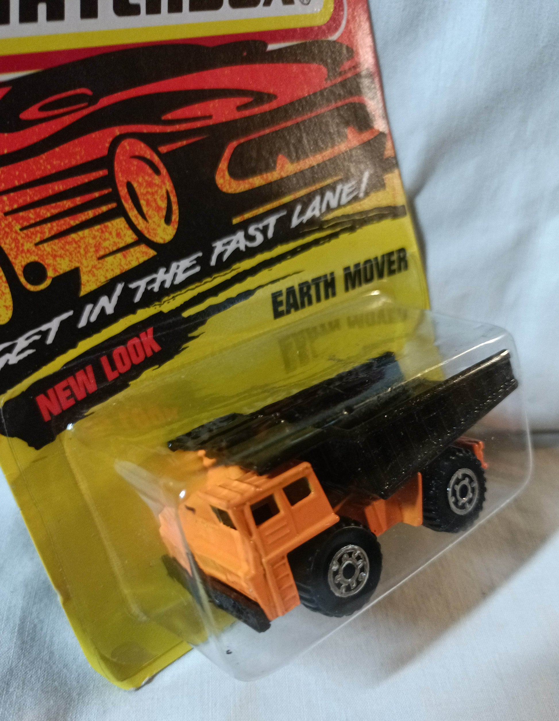 Matchbox #9 Earth Mover Faun Dump Truck Superfast 1996 - TulipStuff