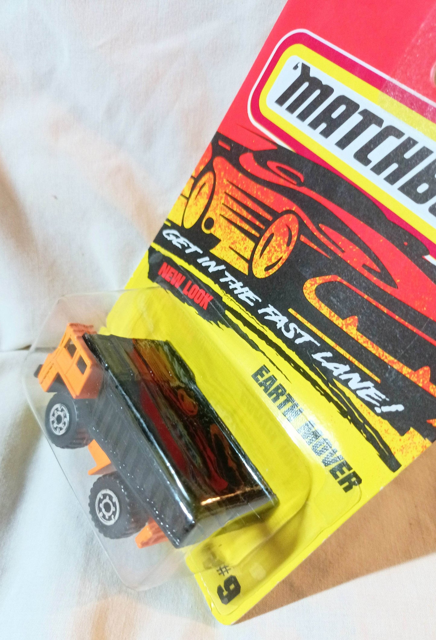Matchbox #9 Earth Mover Faun Dump Truck Superfast 1996 - TulipStuff