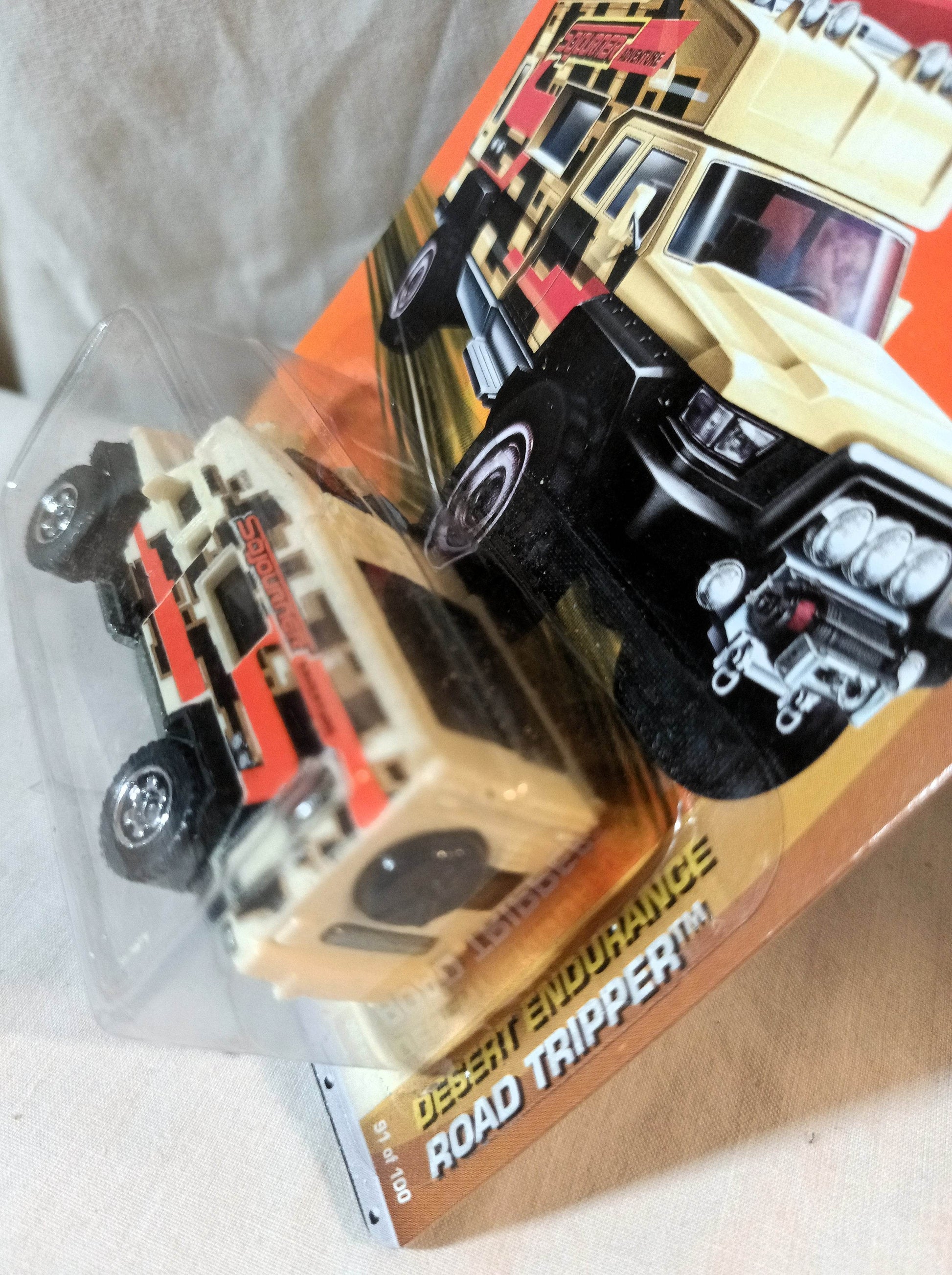 Matchbox #91 Road Tripper 4X4 SUV Sojourner Desert Endurance 2011 - TulipStuff