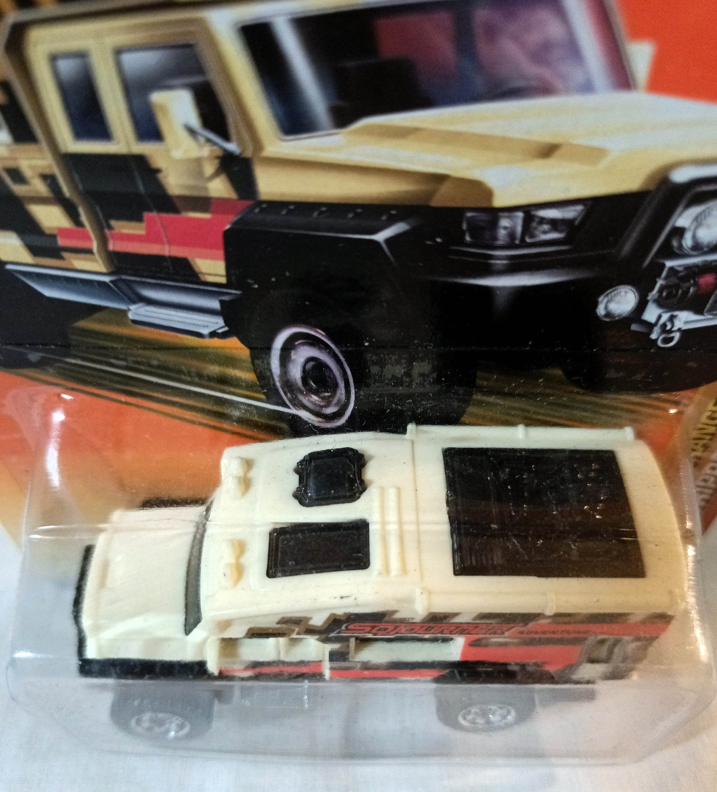 Matchbox #91 Road Tripper 4X4 SUV Sojourner Desert Endurance 2011 - TulipStuff