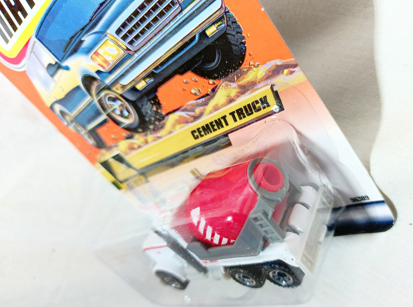 Matchbox #93 Peterbilt Cement Truck Build It Series 2000 Explorer Card - TulipStuff