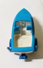 Load image into Gallery viewer, Lesney Matchbox no. 9 Boat and Trailer 1966 Made in England - TulipStuff
