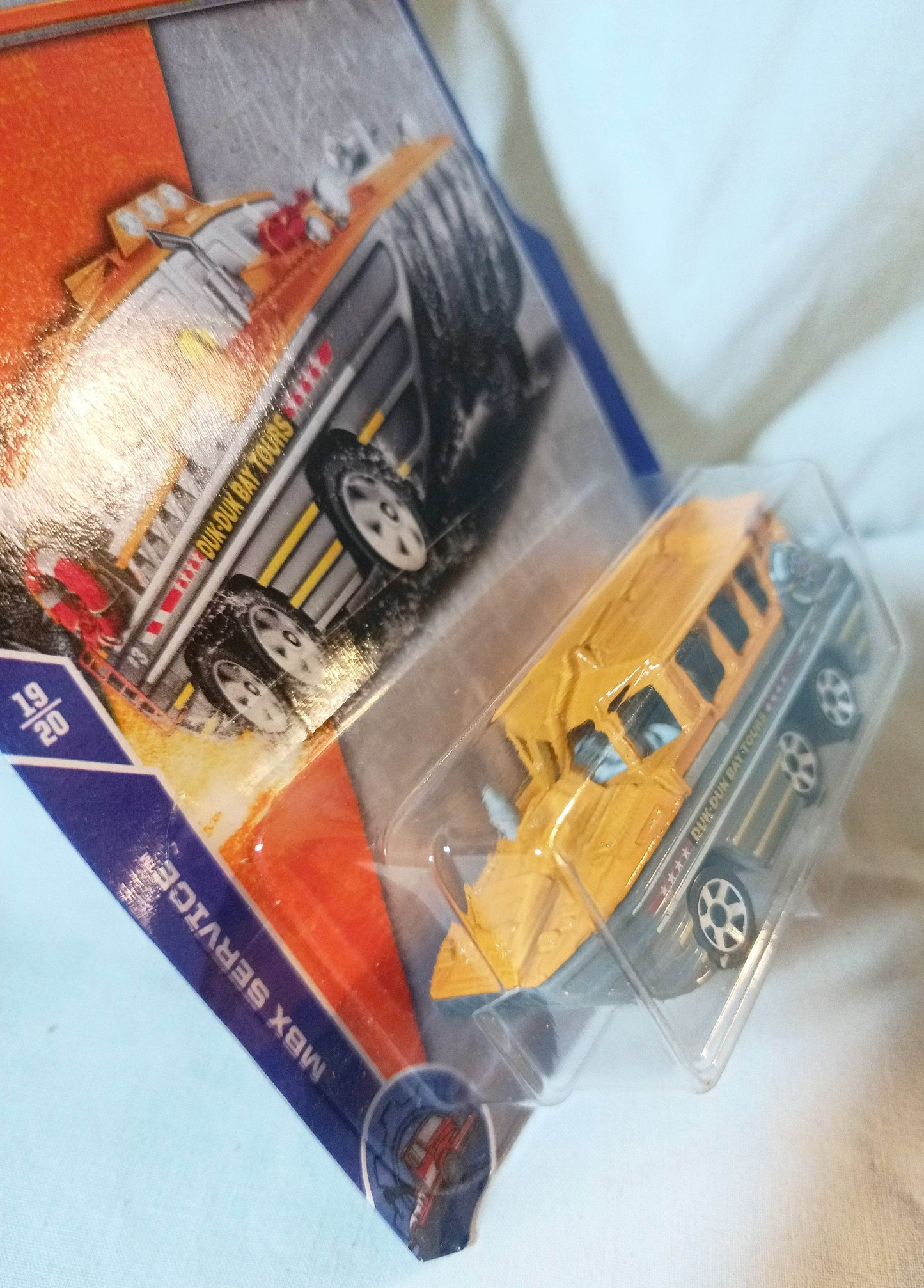 Matchbox #100 Duk Duk Bay Tours Amphibious Bus MBX Service 2018 - TulipStuff