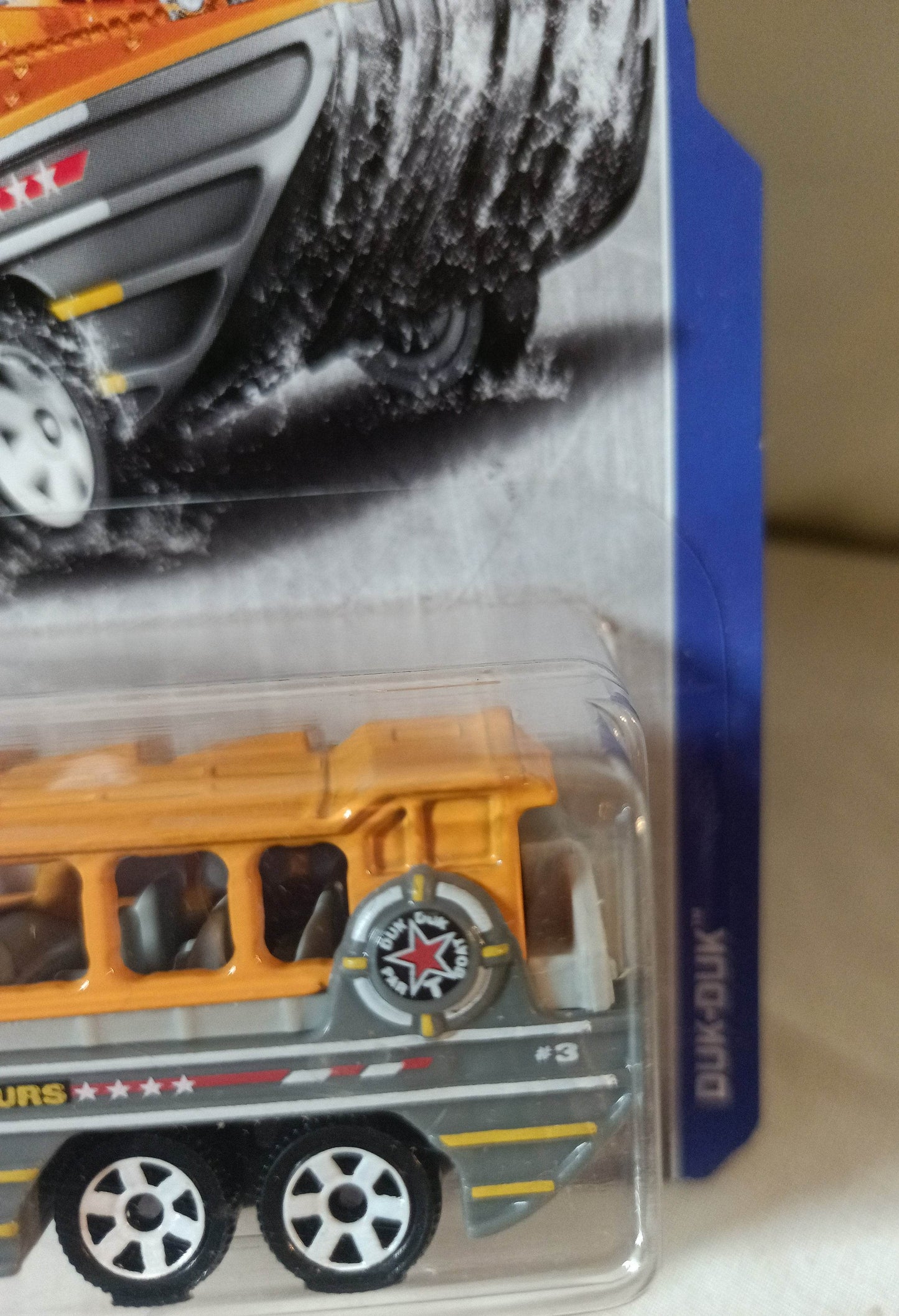 Matchbox #100 Duk Duk Bay Tours Amphibious Bus MBX Service 2018 - TulipStuff