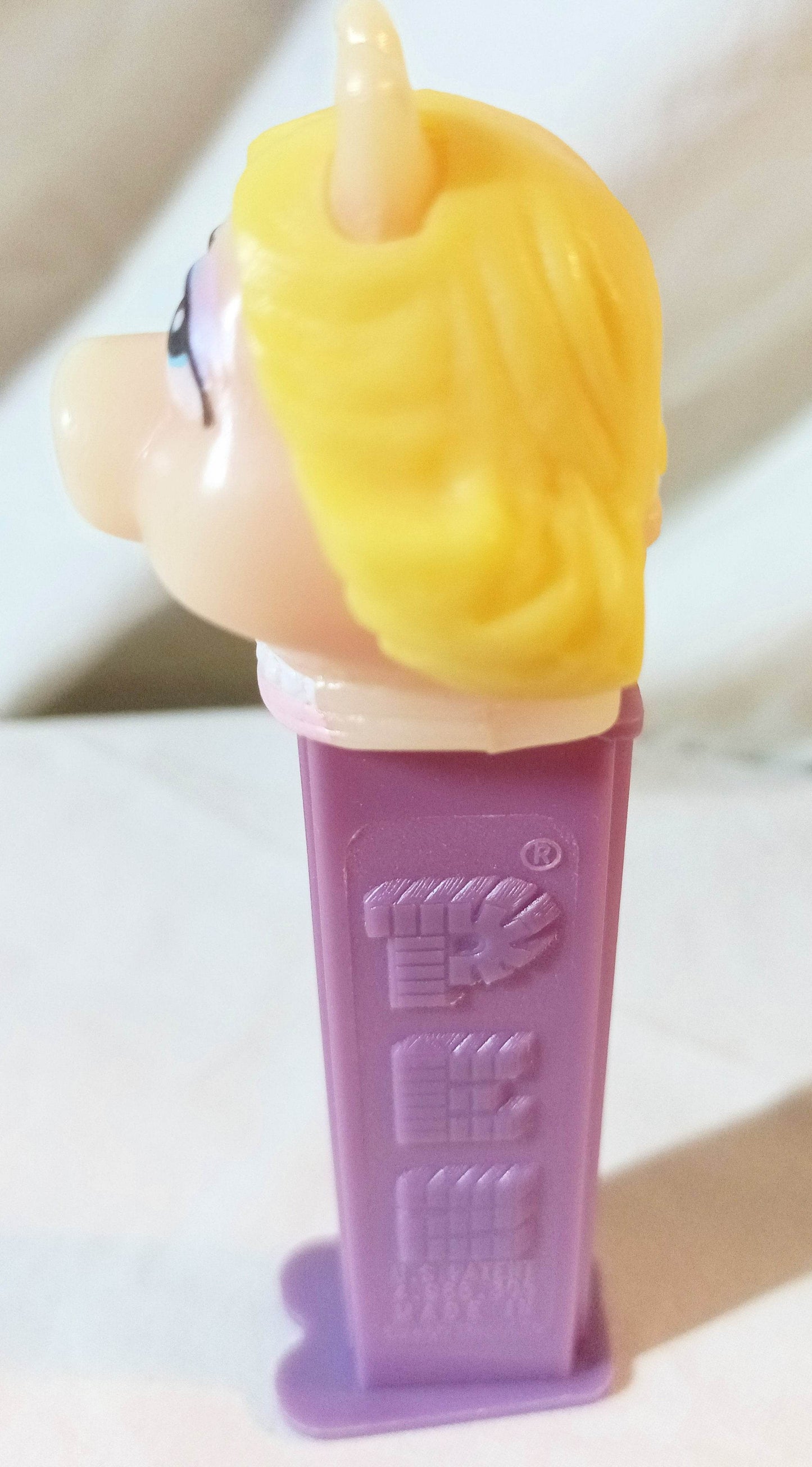 Pez Miss Piggy Muppets Candy Dispenser Czech Republic 1991 - TulipStuff
