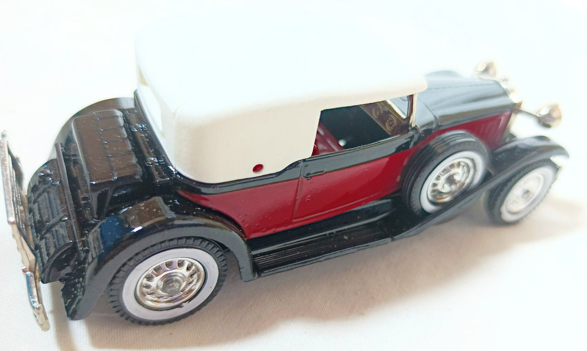 Lesney Matchbox Y15 Models of Yesteryear 1930 Packard Victoria Black Red  TulipStuff