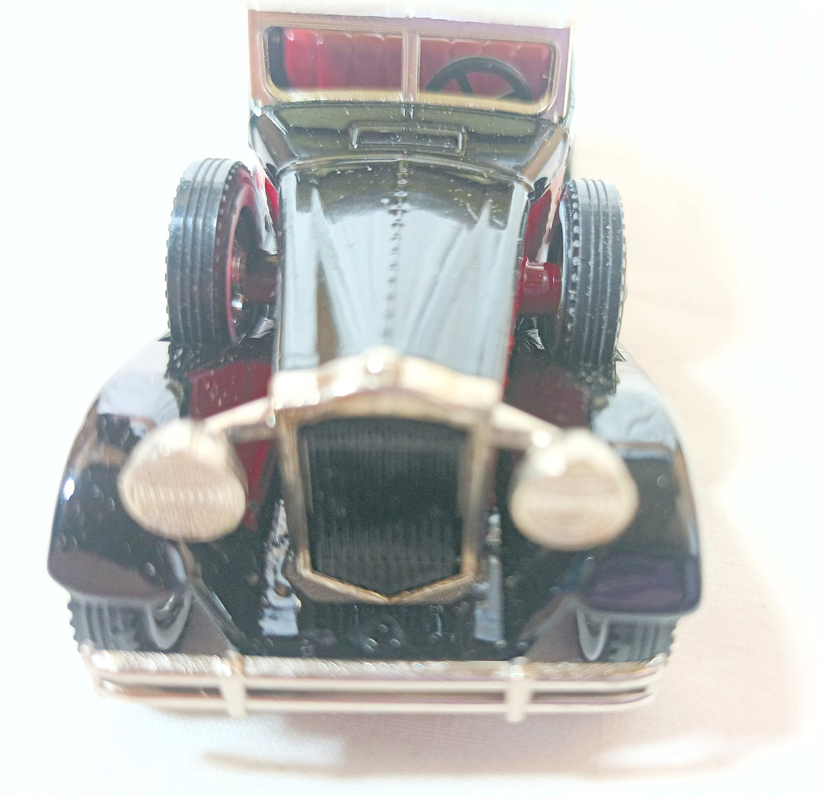 Lesney Matchbox Y15 Models of Yesteryear 1930 Packard Victoria Black Red  TulipStuff