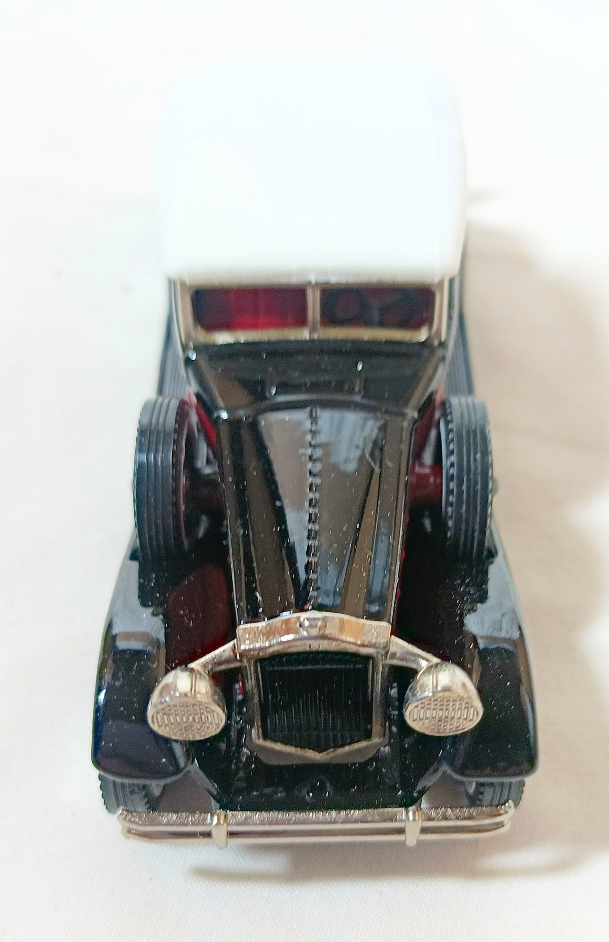 Lesney Matchbox Y15 Models of Yesteryear 1930 Packard Victoria Black Red  TulipStuff