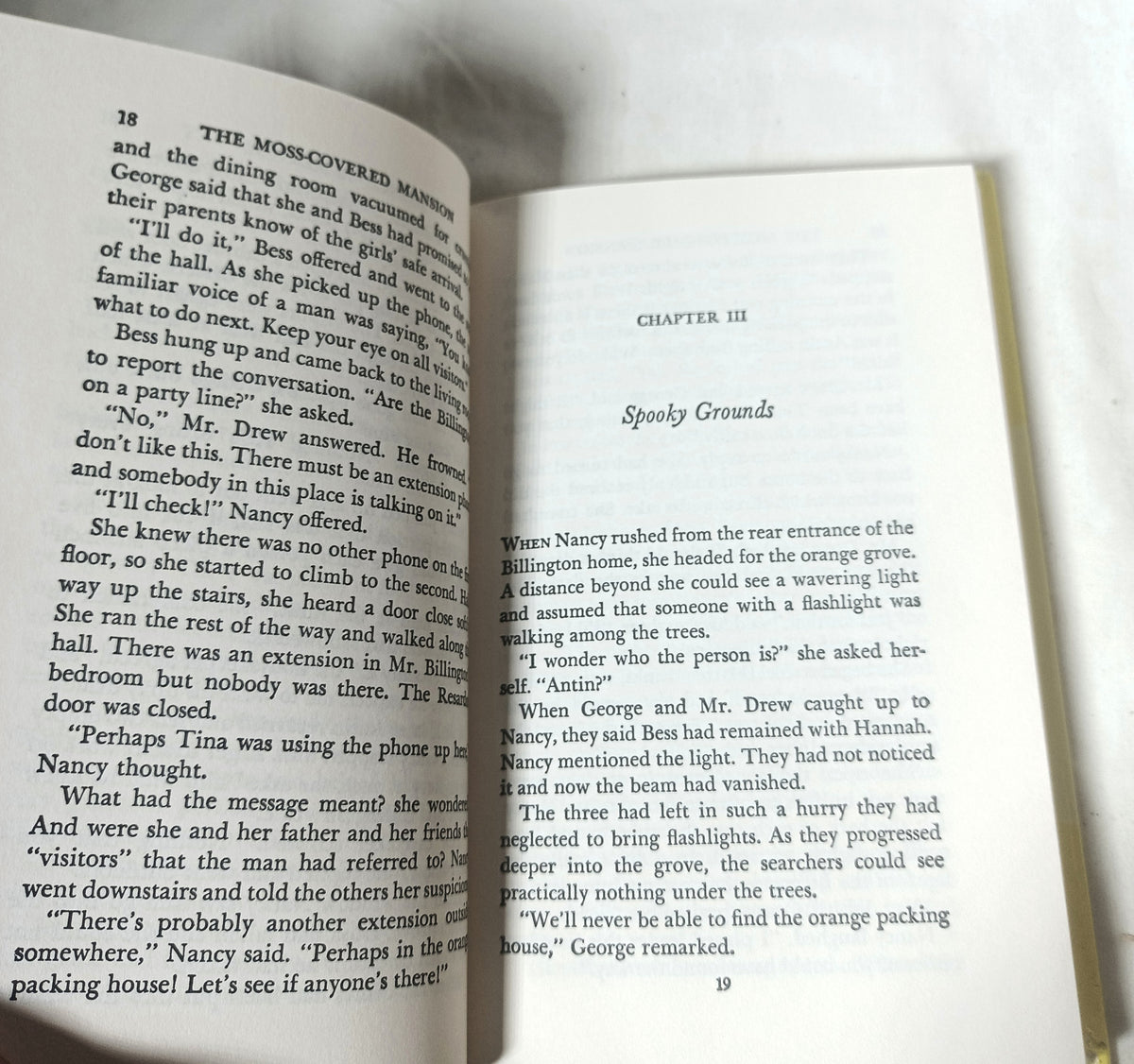 Nancy Drew Mystery 18 The Mystery at the Moss-Covered Mansion 2001 - TulipStuff