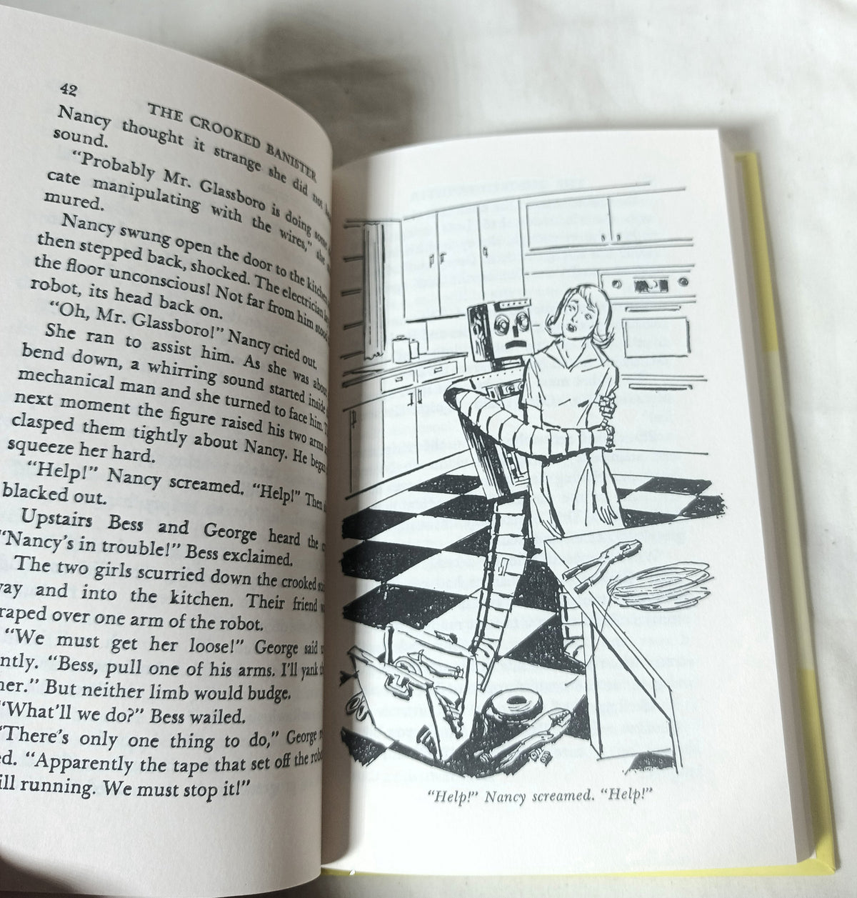 Nancy Drew Mystery Stories #48 The Crooked Banister Carolyn Keene 1997 - TulipStuff