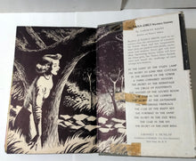 Load image into Gallery viewer, The Hidden Staircase Nancy Drew Mystery Stories Carolyn Keene 1930 - TulipStuff
